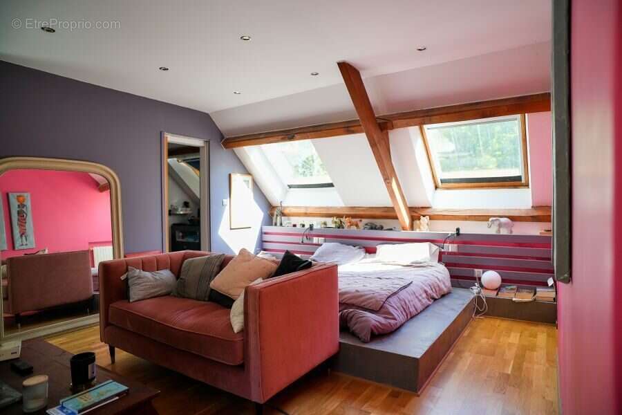 Maison 243 m² à Saint-Martin-D'auxigny  - photo 6