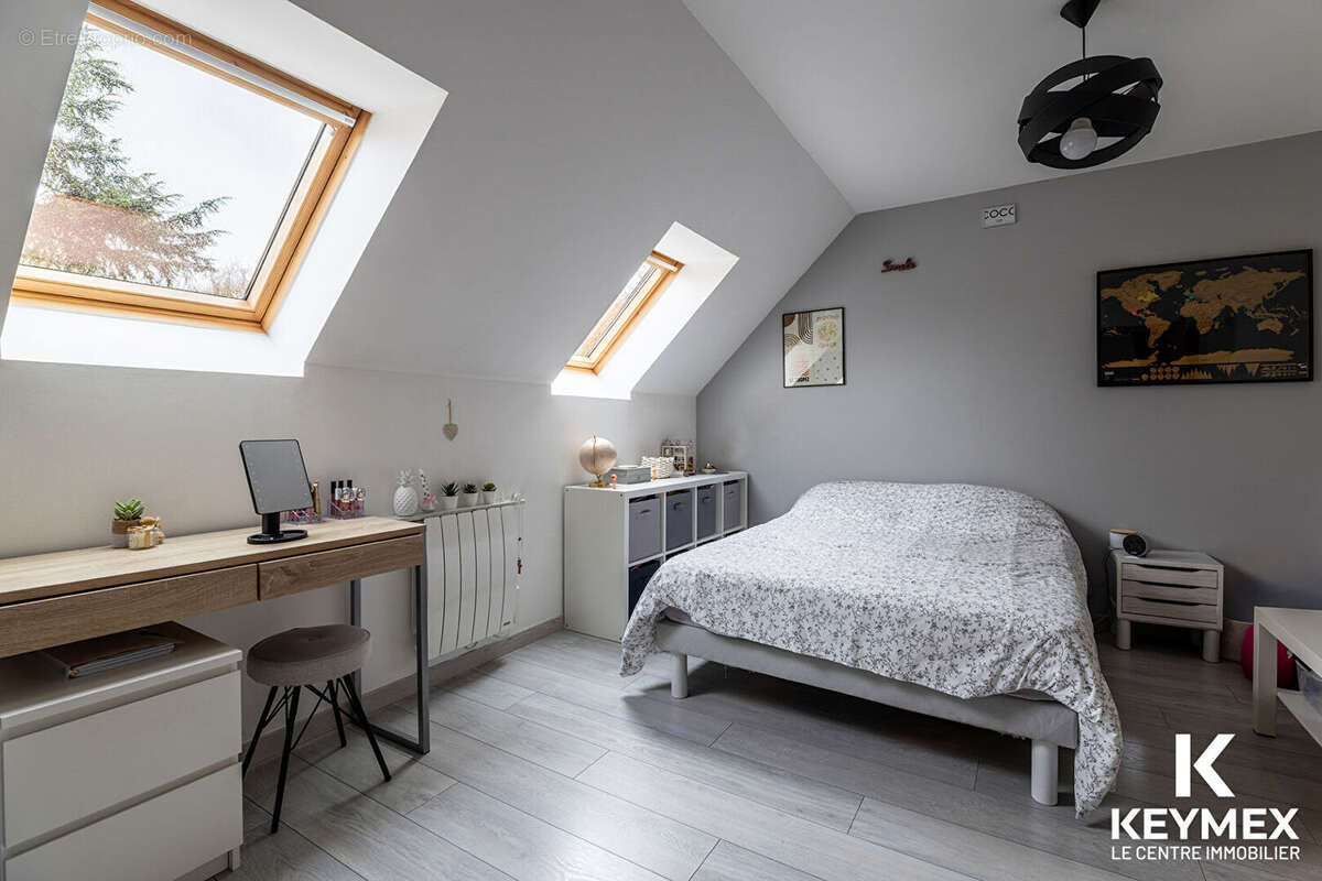 Maison à VILLAINES-SOUS-BOIS