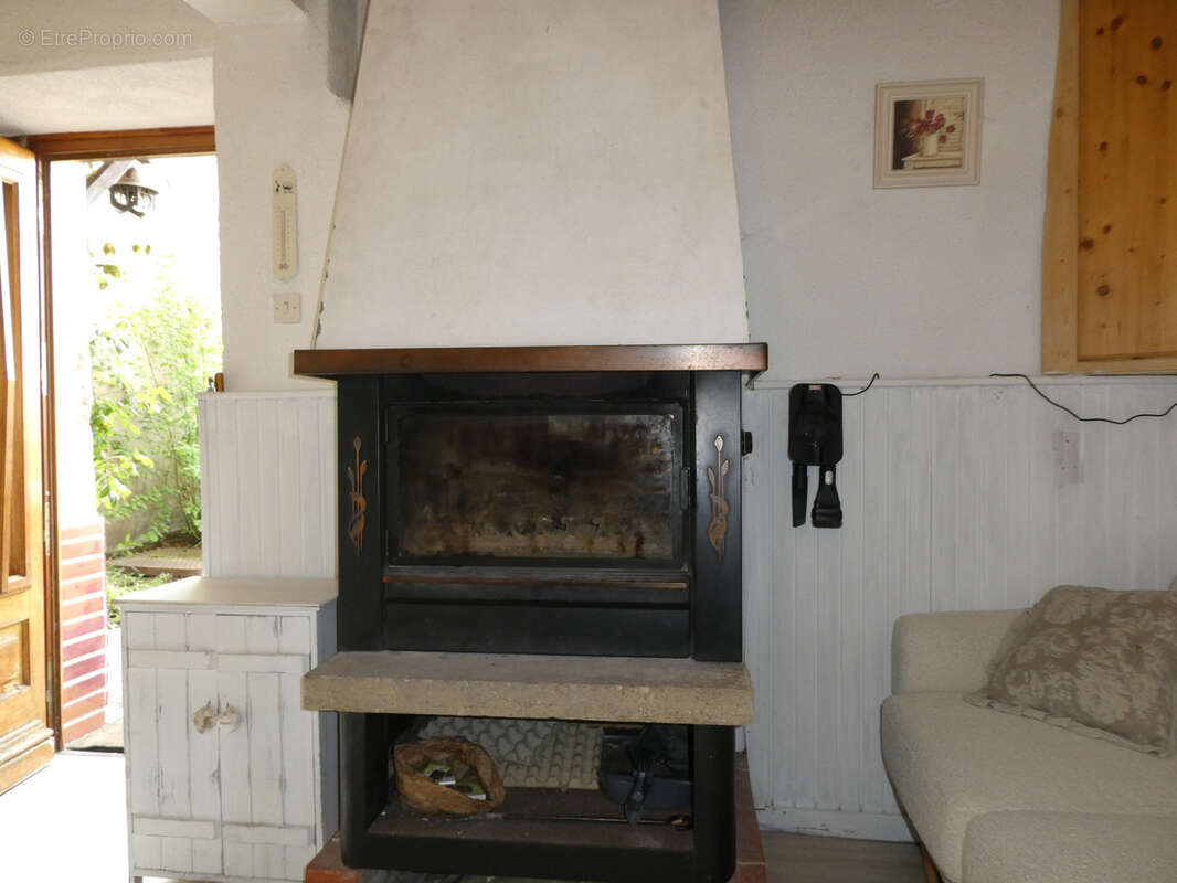 Maison à MONTROMANT