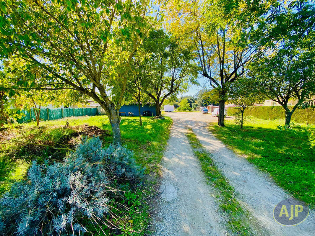 Terrain à LESPARRE-MEDOC
