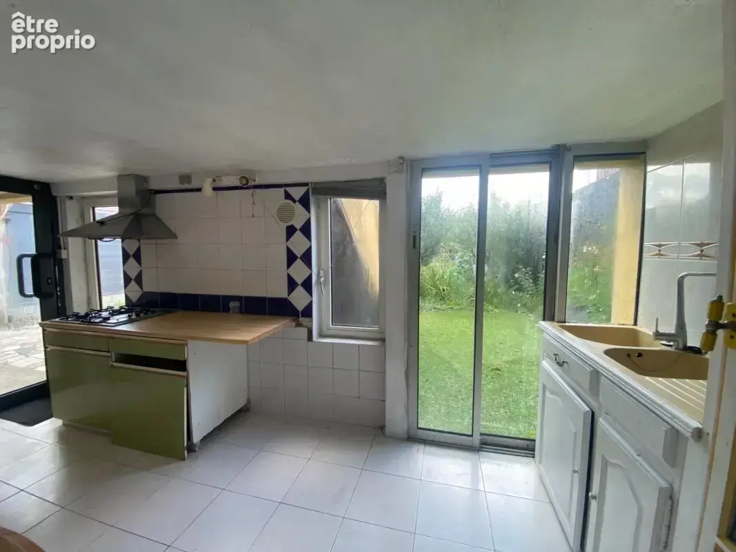 Bordeaux – Appartement de 90 m², 2 chambres, jardin privatif et sous-sol - photo 12