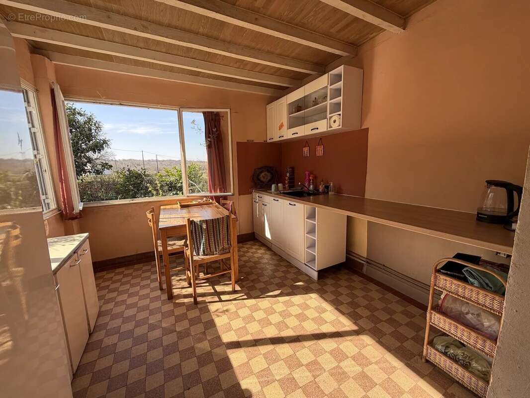 Maison à SAINT-HONORE-LES-BAINS