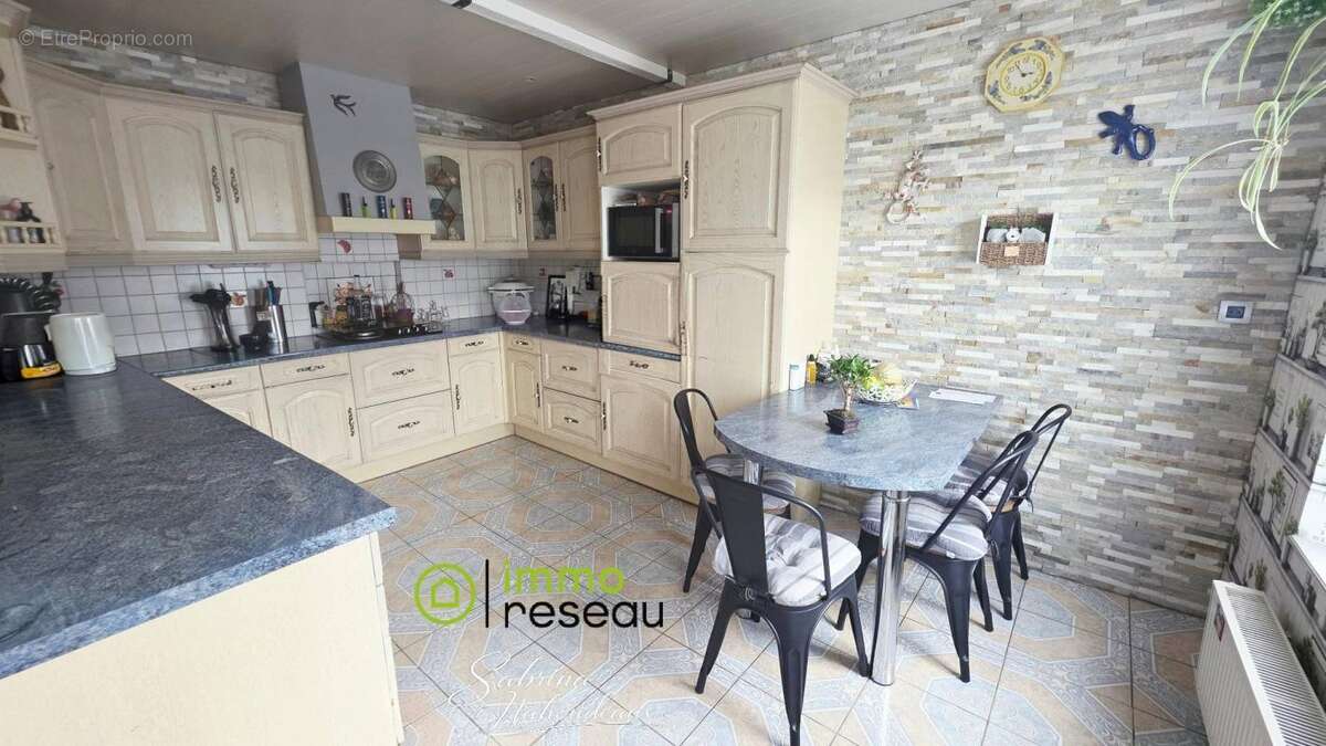 Maison 98 m² à Saint-Michel  - photo 3