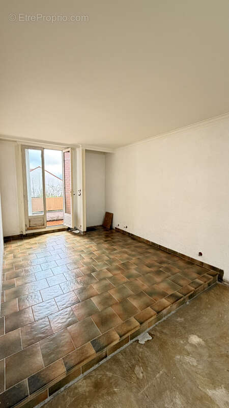 Appartement à MONTIGNY-LE-BRETONNEUX