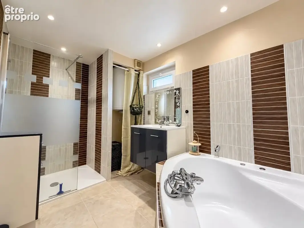 Maison 4 pièces 120 m² à vendre à Saint-Beauzire (63360) - photo 9
