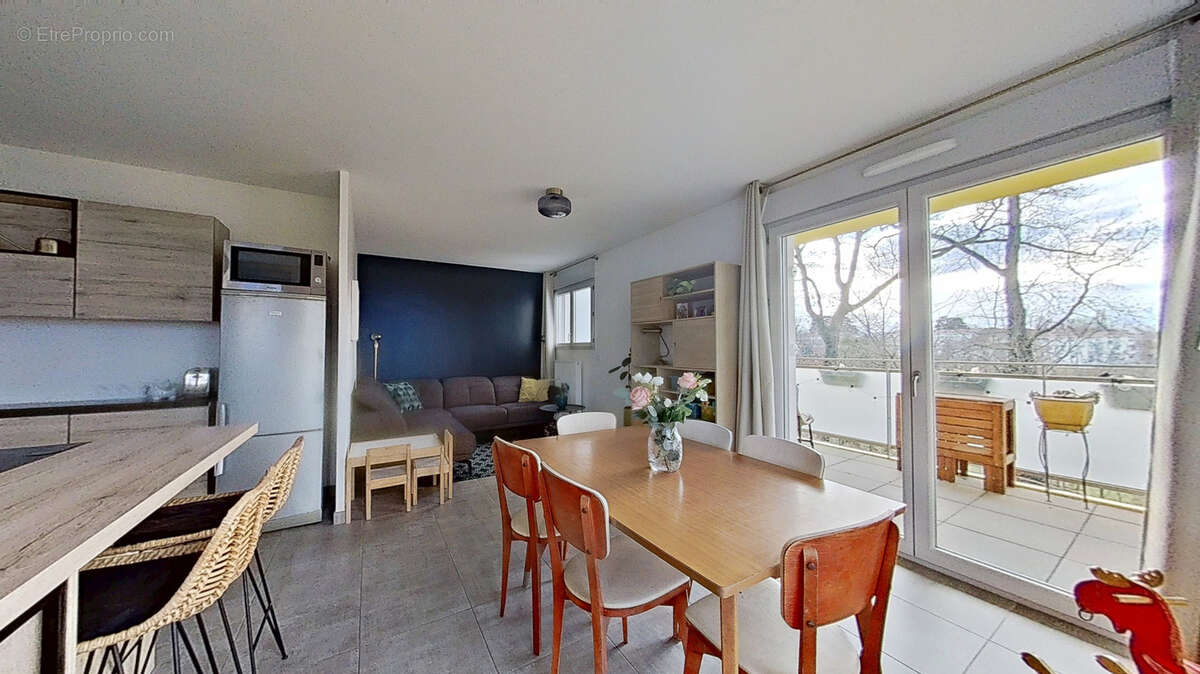 Appartement à LYON-9E