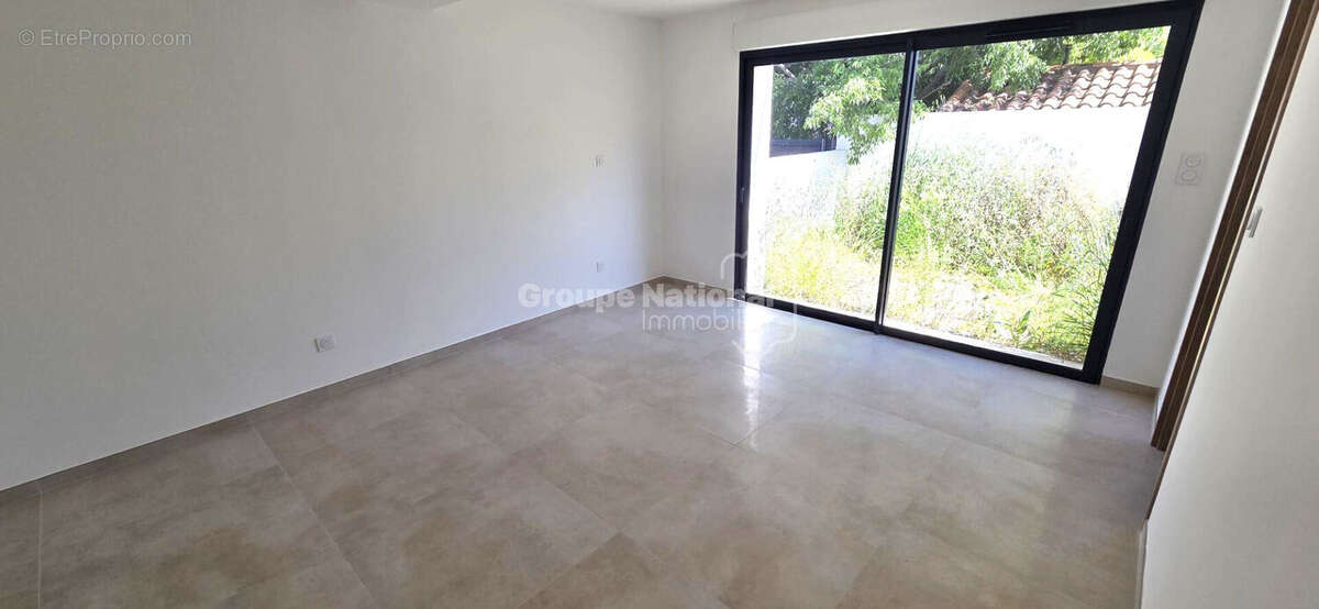 Appartement à CARRY-LE-ROUET