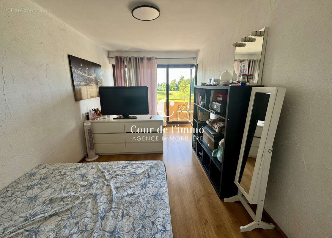 Appartement à LA ROCHE-SUR-FORON
