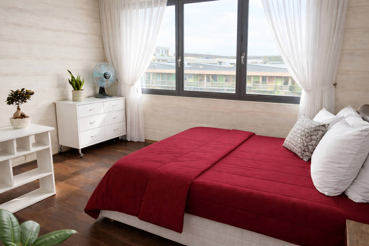 Appartement à COURBEVOIE