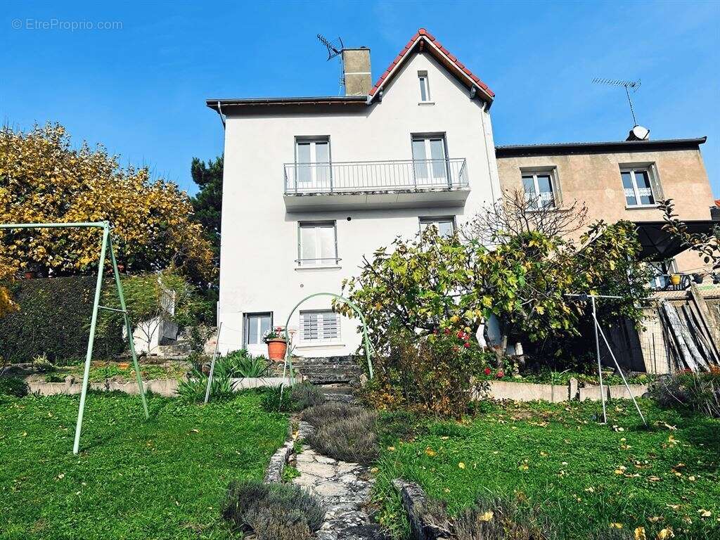 Maison à CLERMONT-FERRAND