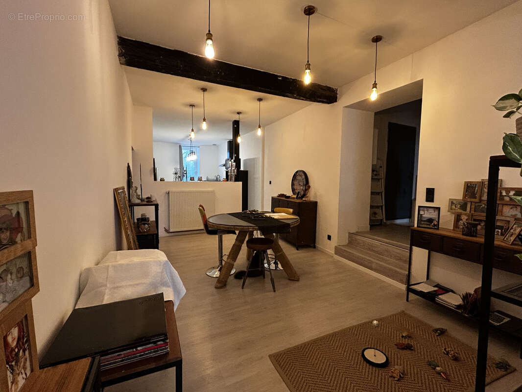 Maison à LABRUGUIERE