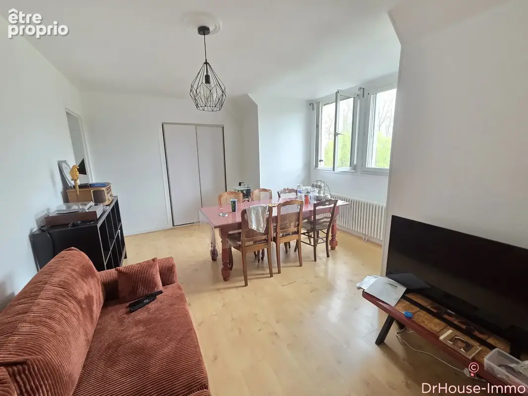 Appartement 3 pièces 57 m² à vendre à Troyes (10000) - photo 2
