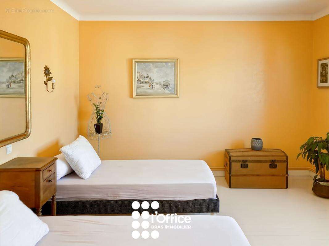 Maison les Sables d'Olonne - 7 pièces - 187m2 - photo 17