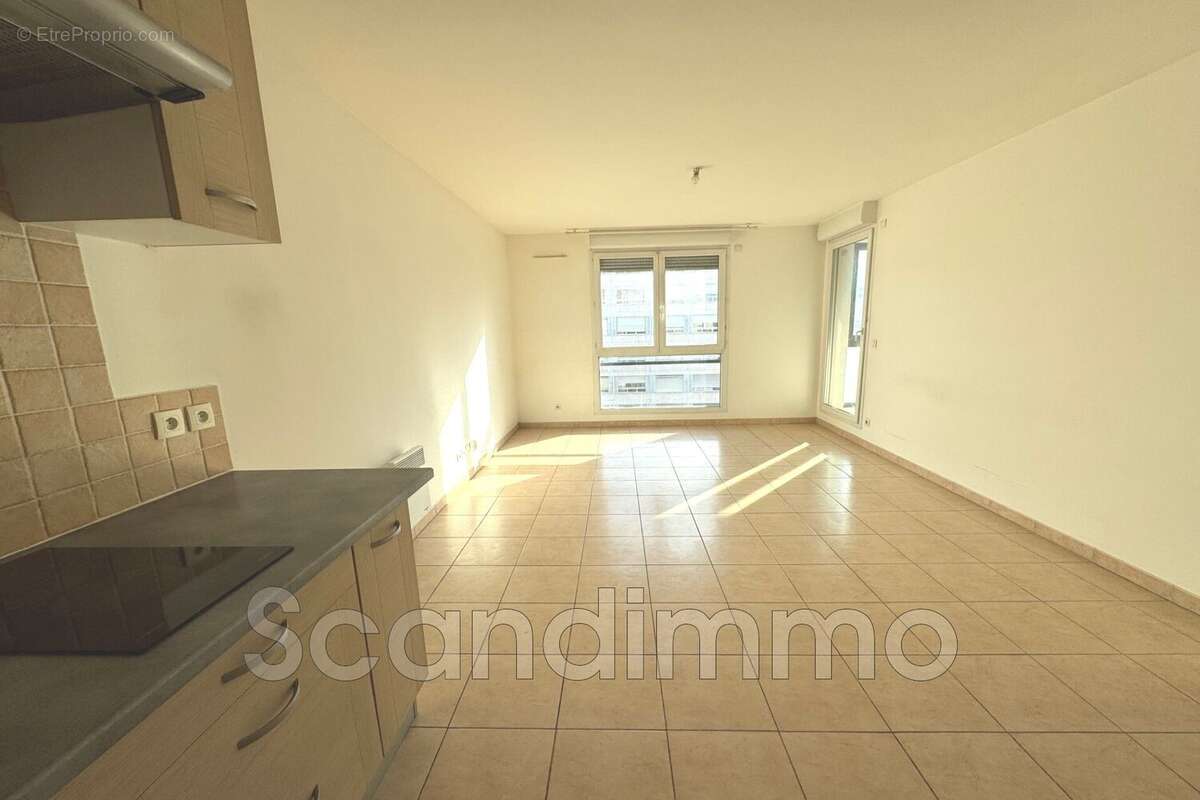 Appartement à MARSEILLE-8E