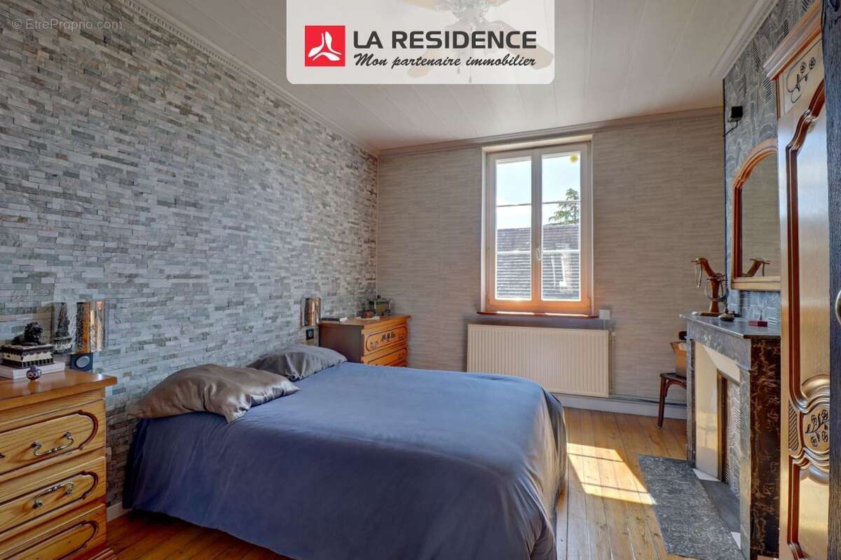 Maison à FORET-LA-FOLIE