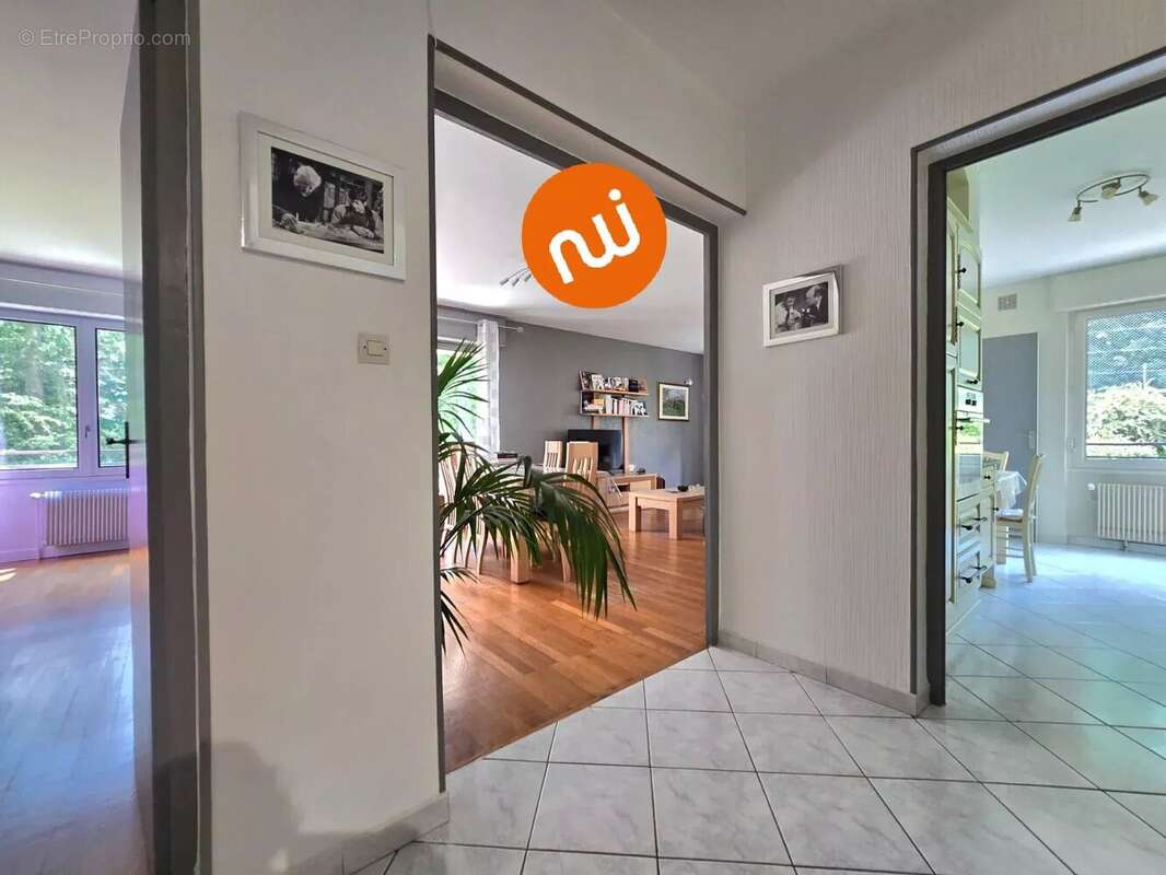 Appartement à CRAPONNE