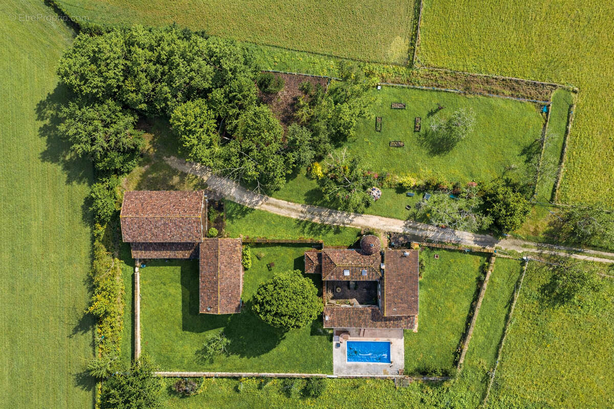 Maison à MONFLANQUIN