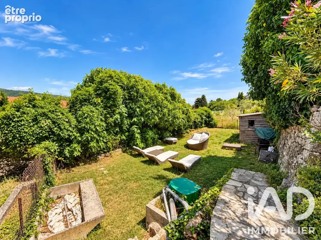 Photo 1 - Appartement à SAINT-CEZAIRE-SUR-SIAGNE