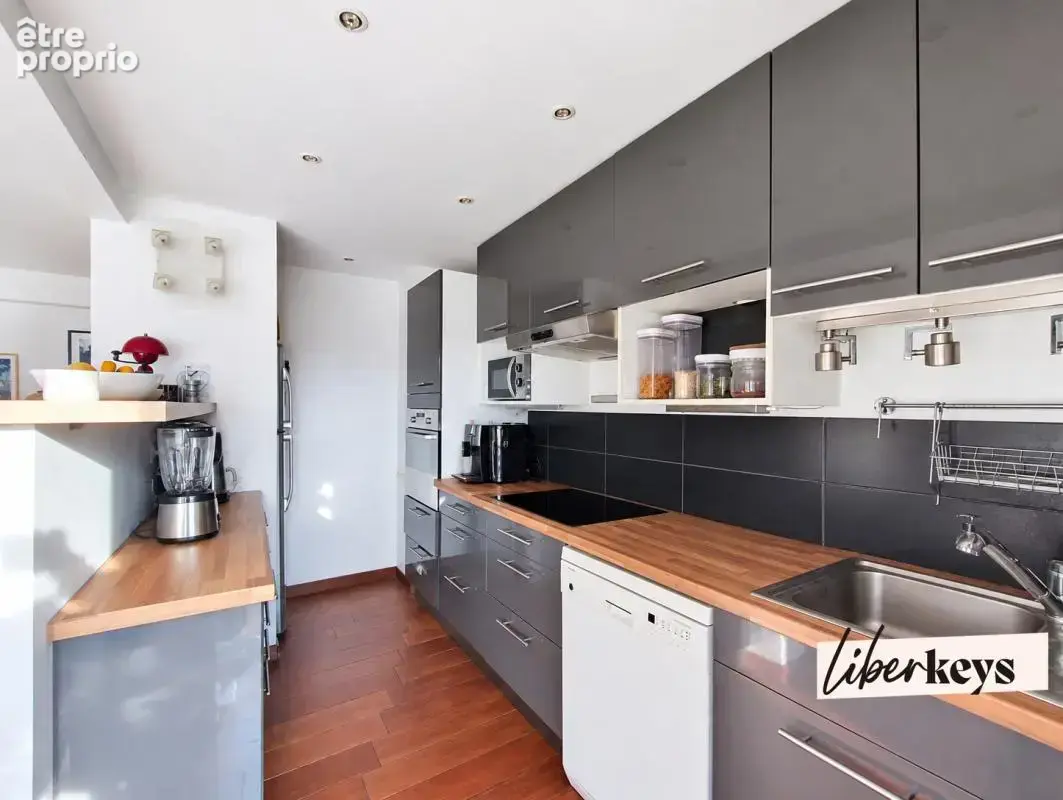 Rennes Le Landry  - T5, env. 100 m² / Dernier étage, grand balcon Ouest, lumineux, garage - photo 6