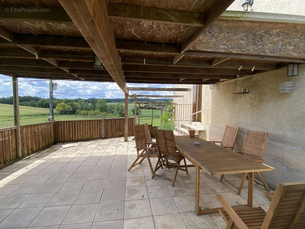 terrasse - Maison à LAPRADE