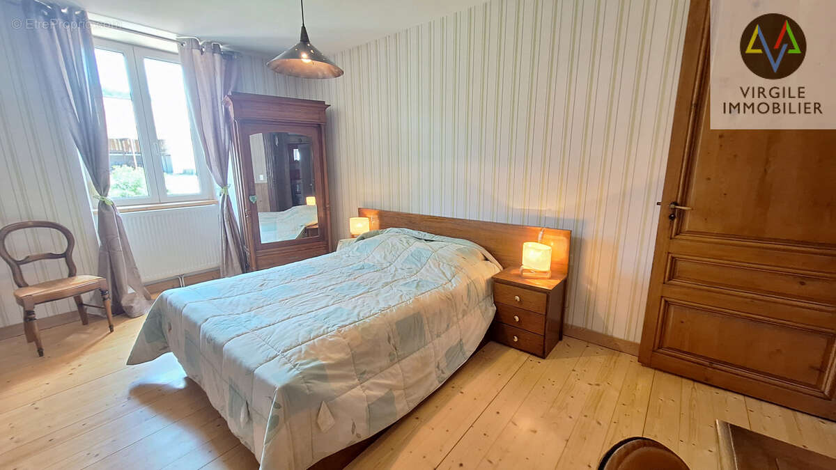 Bien rare aux Longevilles-Mont-d'Or: Maison familiale sur plus de 900 m2 de terrain - photo 7