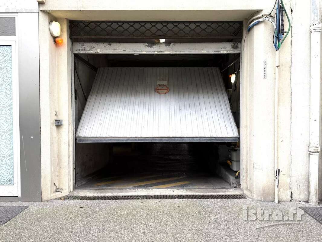 Parking à NICE