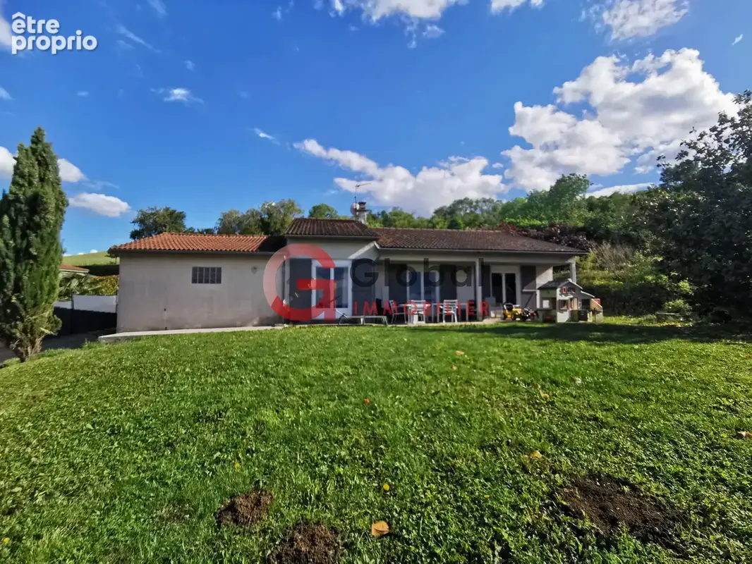 maison individuelle de plain pieds 97 m2 avec garage sans travaux (63800) - photo 2