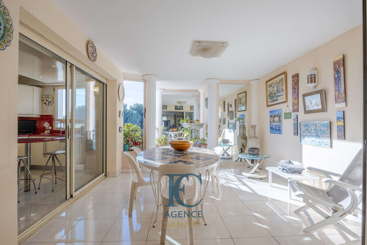 Appartement à SANARY-SUR-MER