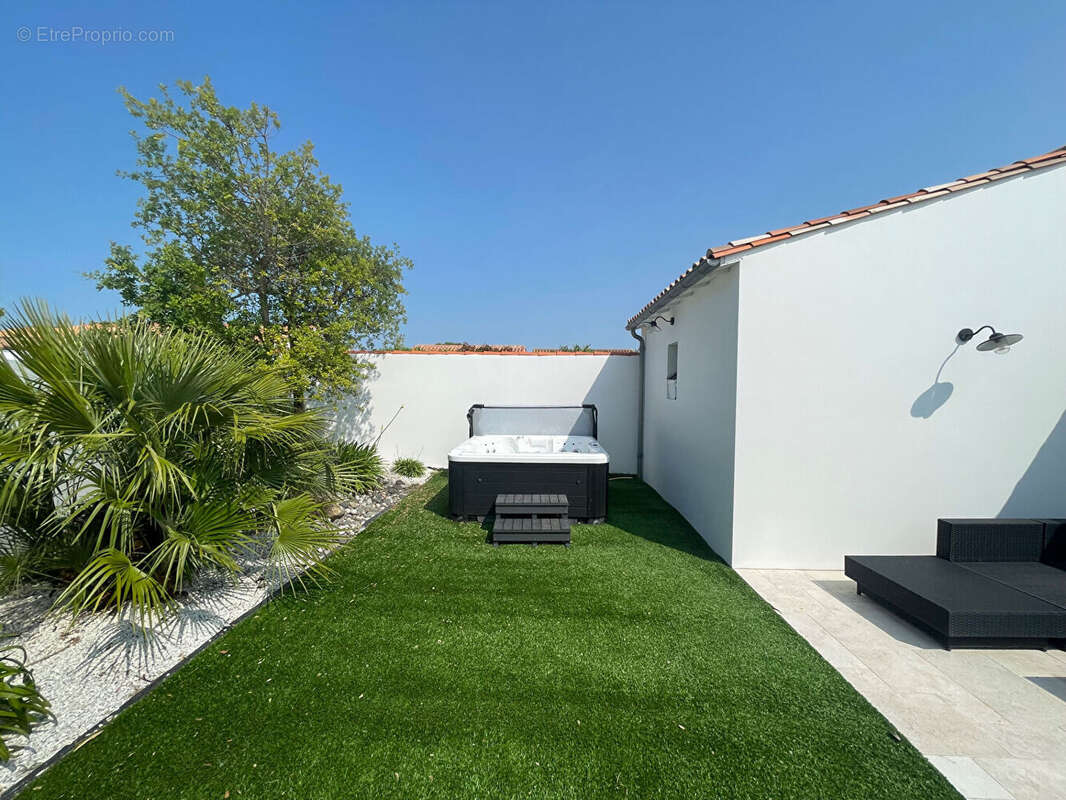 Maison à SAINT-MARTIN-DE-RE