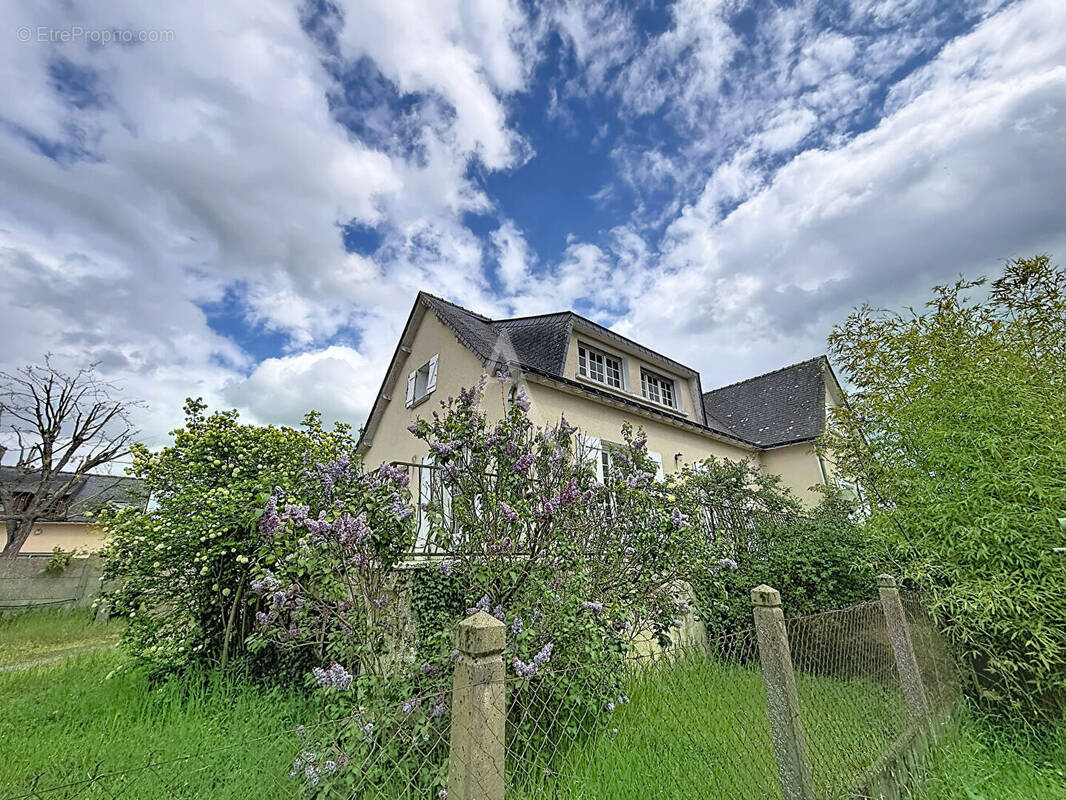 Maison à BRIOLLAY