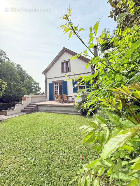 Maison à MONTLIGNON