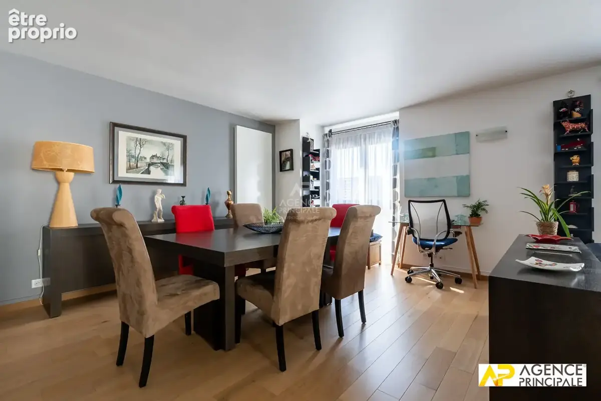 Appartement Maisons Laffitte 4 pièce(s) 93 m2 - Hyper centre - Balcon - Ascenseur - photo 2