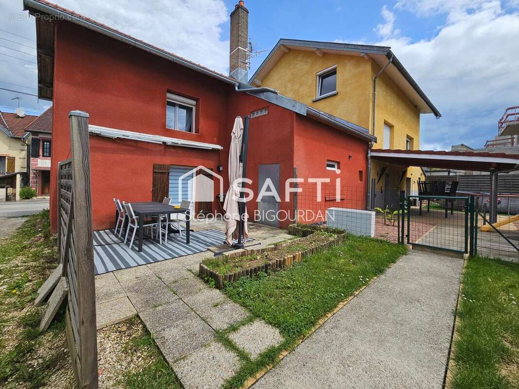 Photo 2 - Appartement à VOUJEAUCOURT