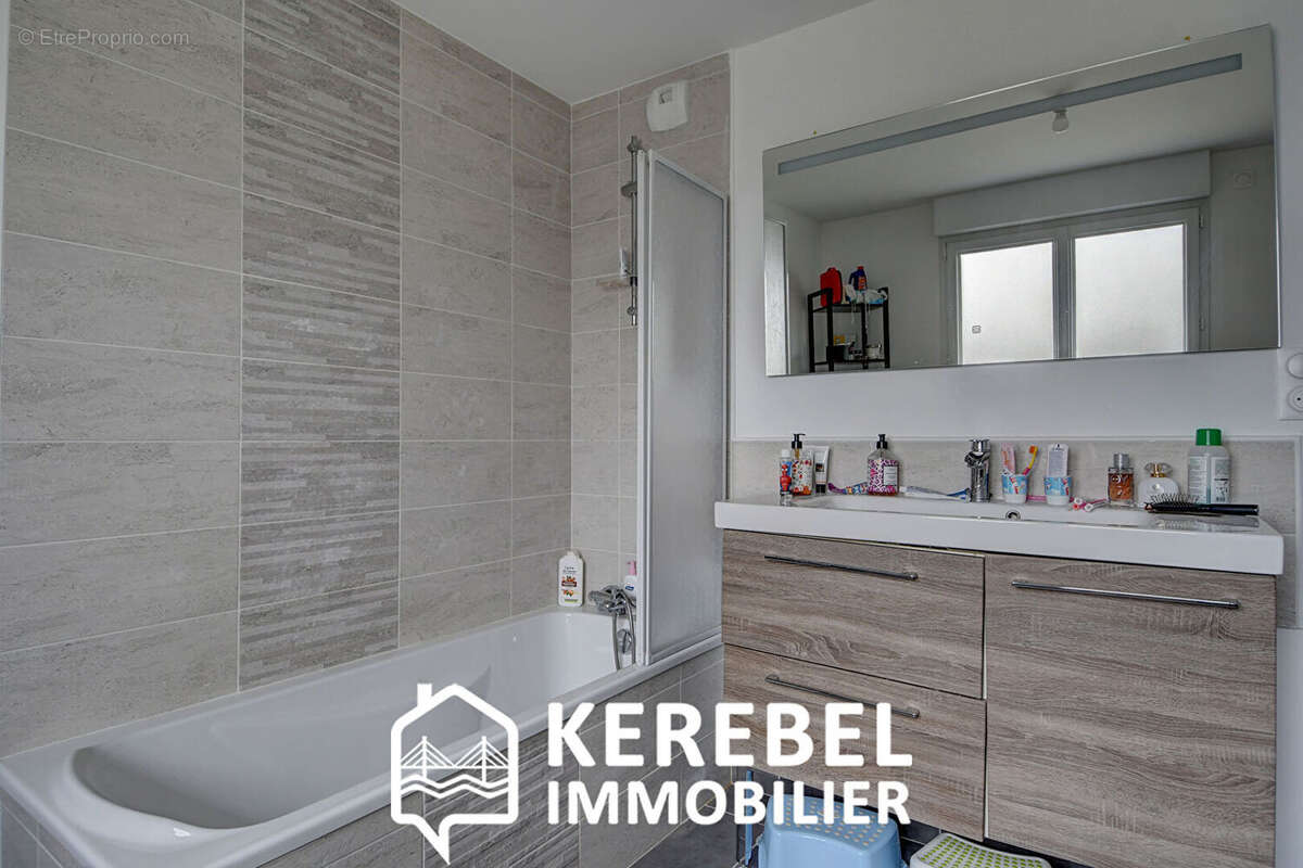 Maison à SAINT-URBAIN