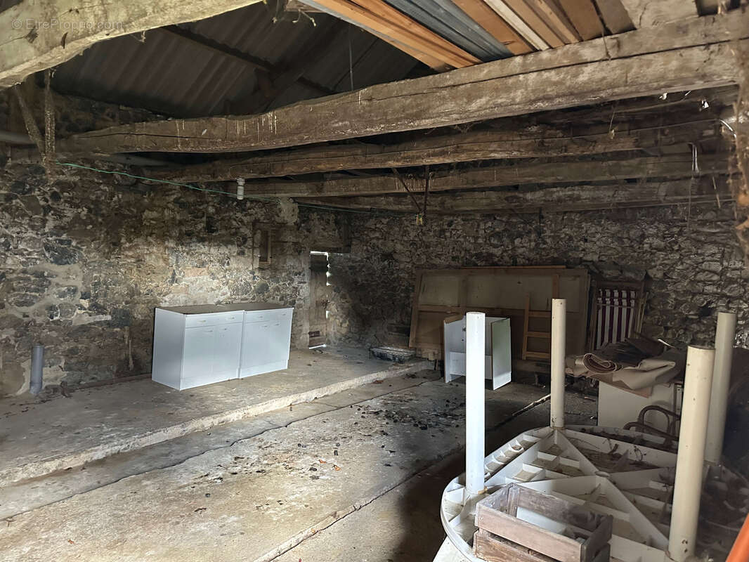 Maison à HENANBIHEN