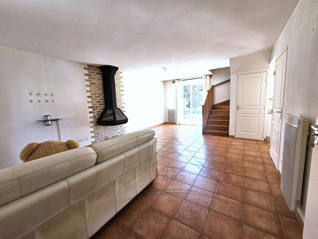 Maison à CHATEAUNEUF-LES-MARTIGUES