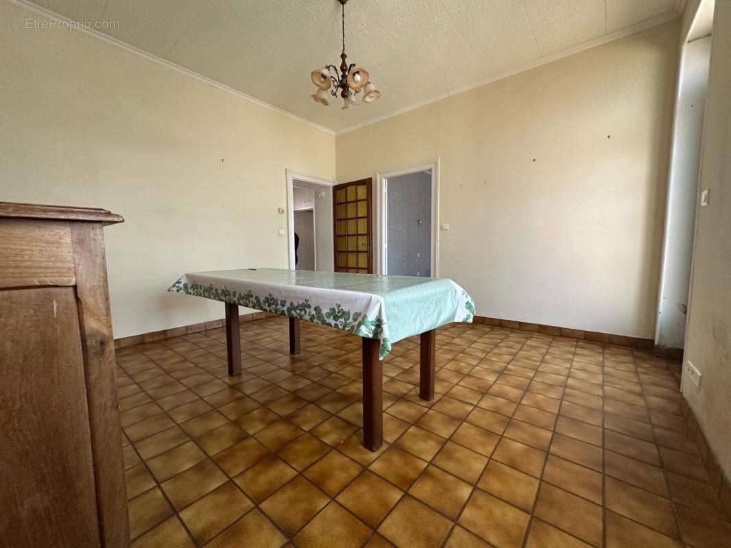 Maison à SAINTE-JAMME-SUR-SARTHE