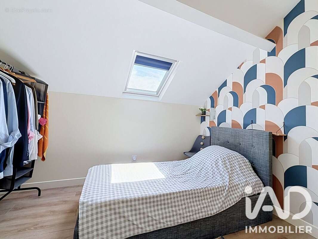 Maison 120 m² à Saint-Pierre-Du-Perray  - photo 7