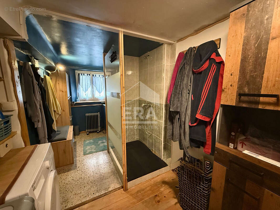 Autre à NANS-LES-PINS