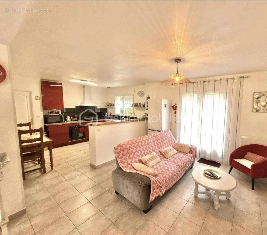 Maison à MONTIVILLIERS