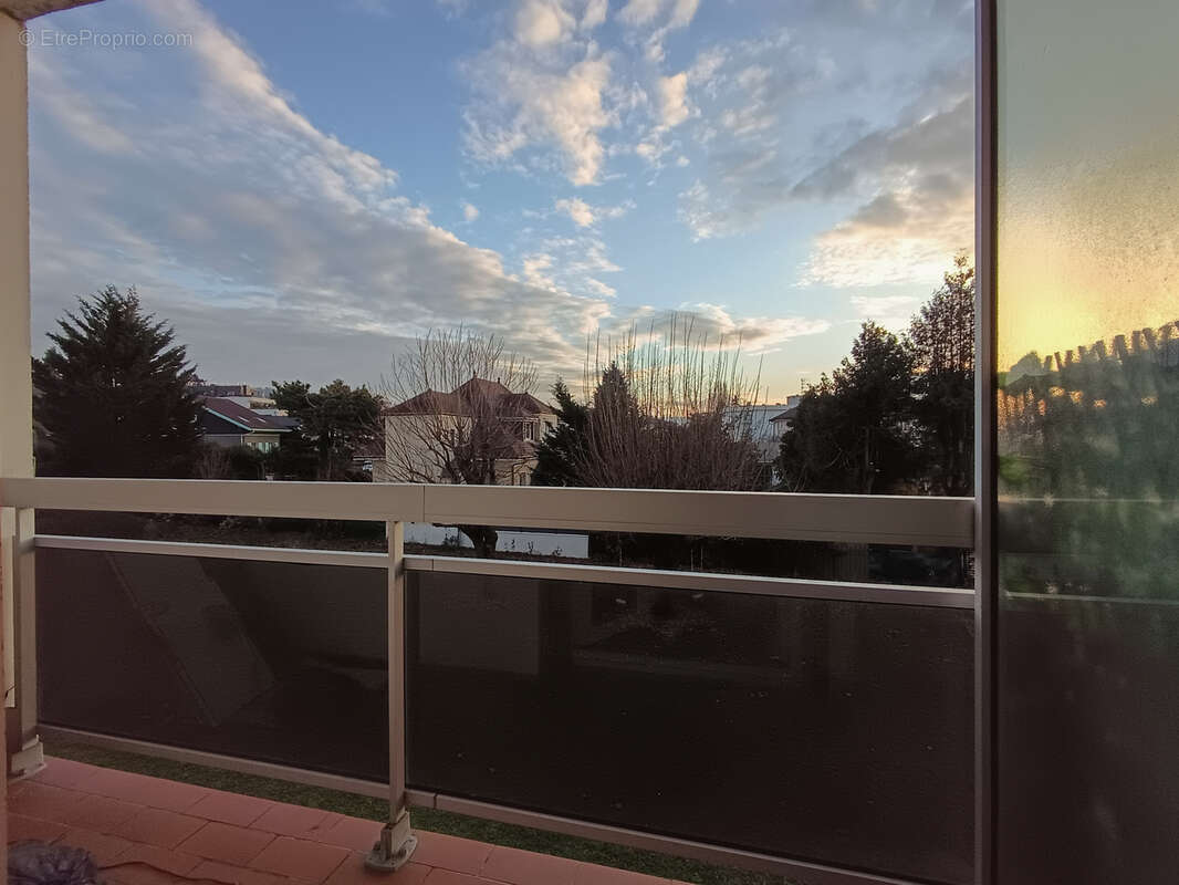 Appartement à VILLE-LA-GRAND