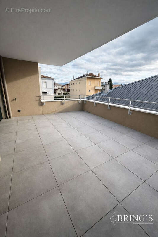 Appartement à ROMANS-SUR-ISERE