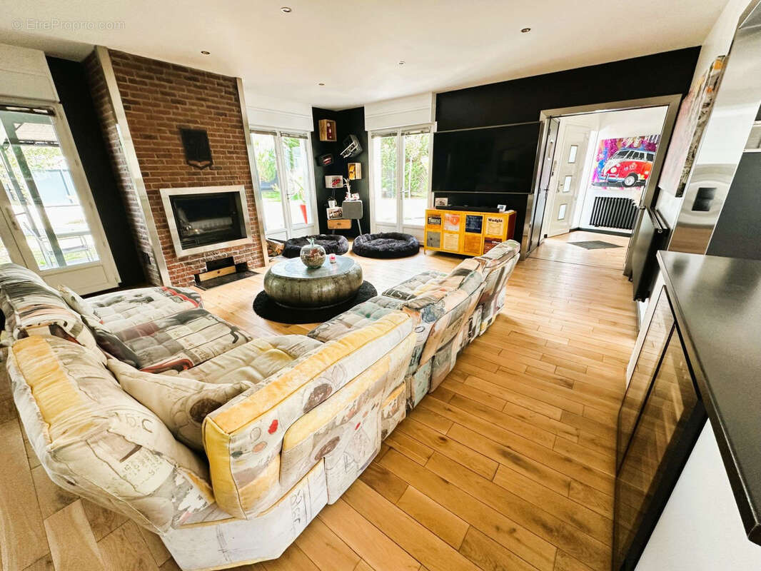 Maison à SAINT-YORRE