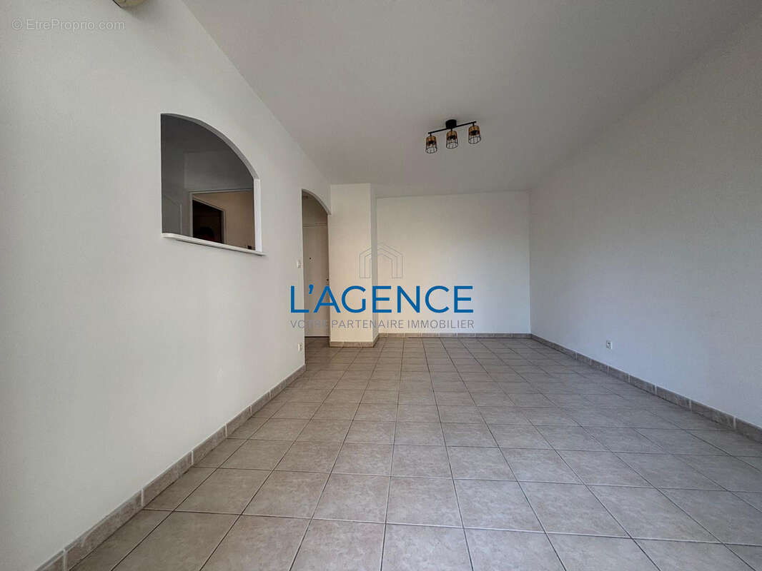 Appartement à HYERES