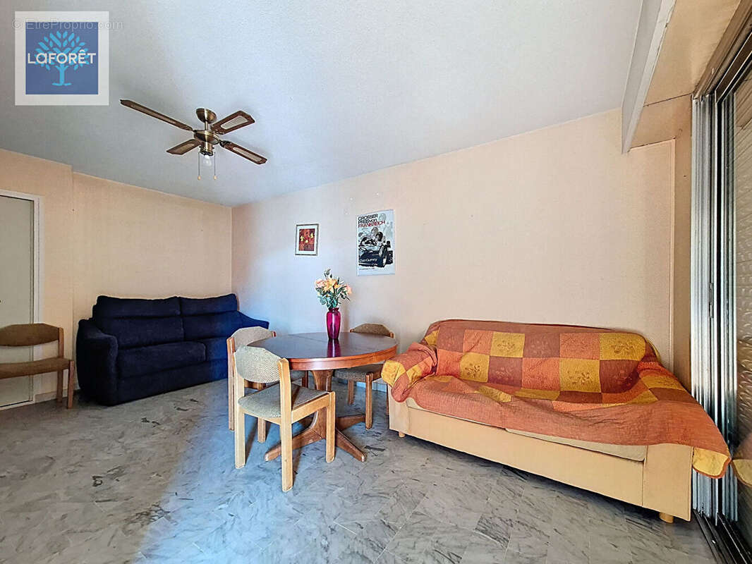Appartement à VALLAURIS