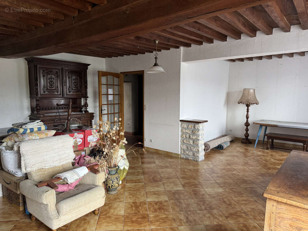 Maison à MONTREUILLON