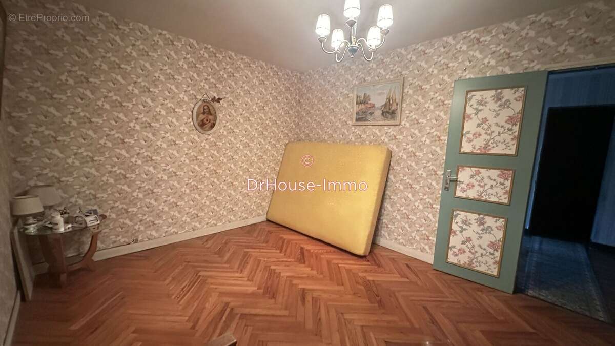Maison 266 m² à Castelnau-De-Medoc  - photo 6