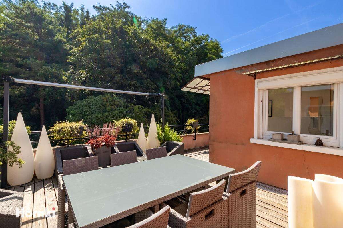 Appartement à FONTAINES-SUR-SAONE