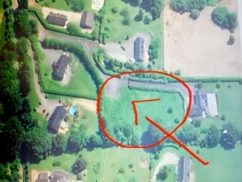 Terrain à GONNEVILLE-SUR-MER