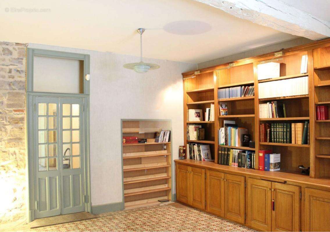 Maison à LES CABANNES